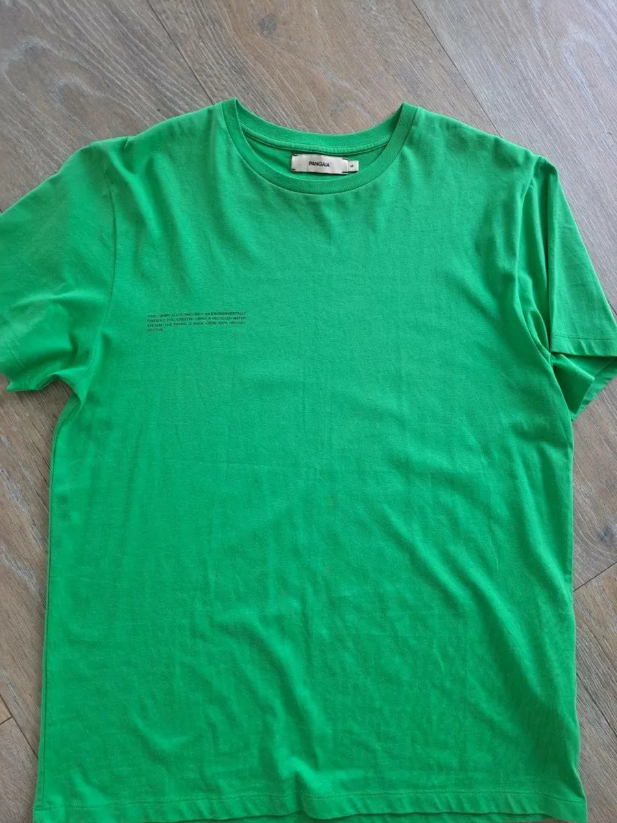 Pangaia green tshirt S - Image 1