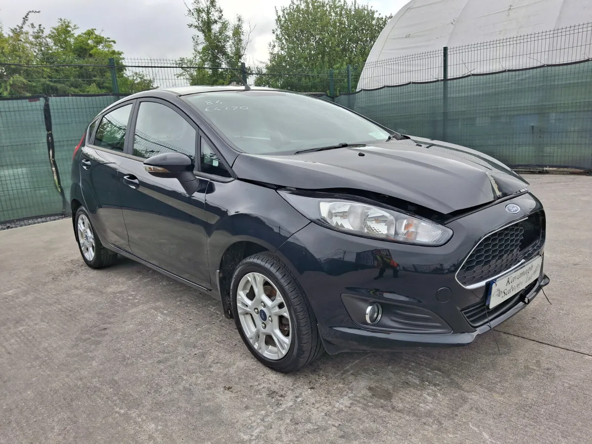 162 Ford Fiesta very light damage - Image 3