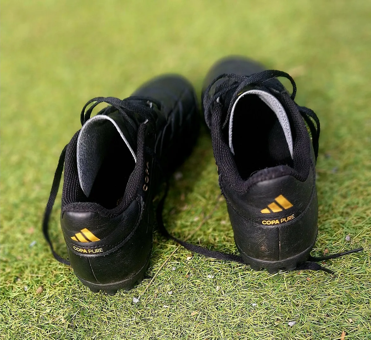 Astro runners Adidas uk6 - Image 2