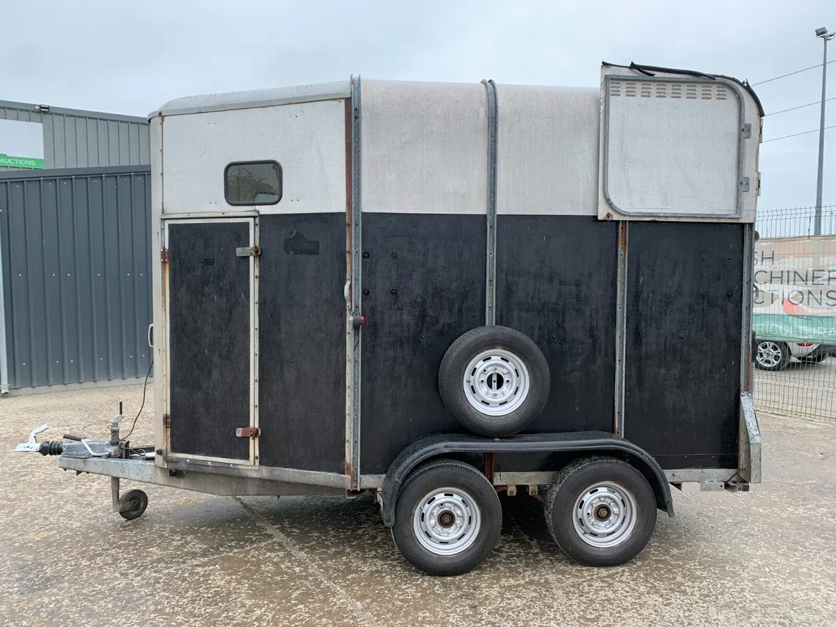 IFOR WILLIAMS HB510 HORSEBOX FOR AUCTION - NAAS - Image 2
