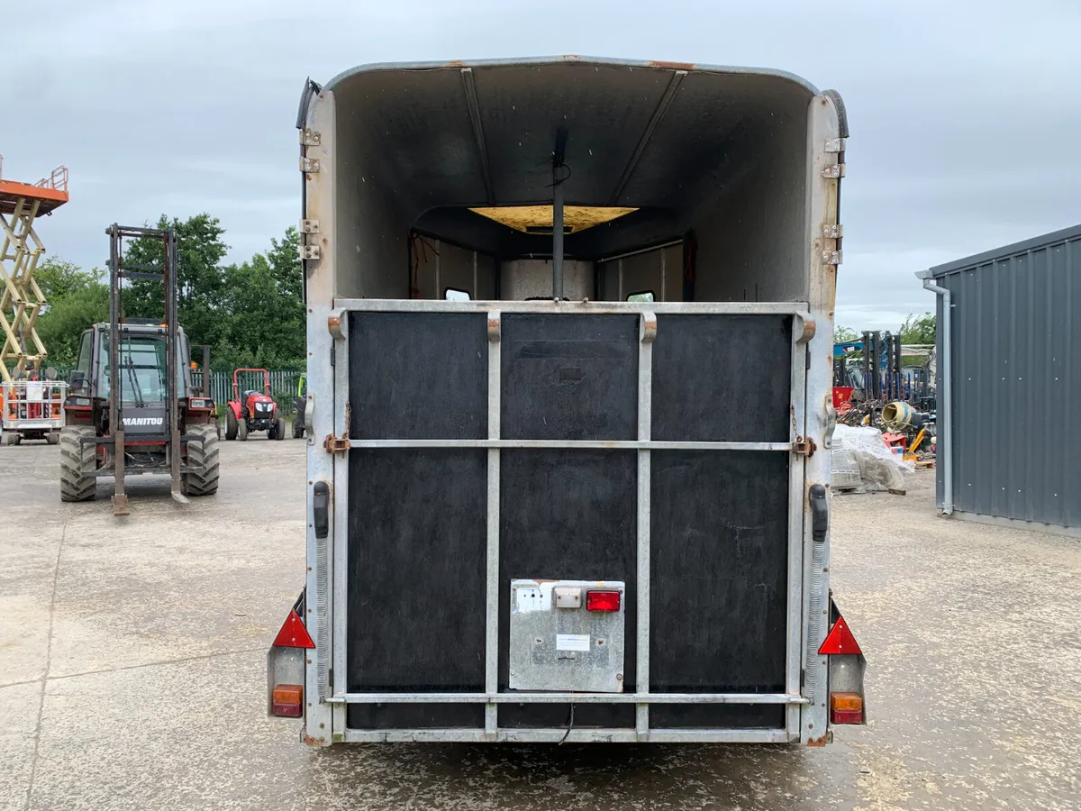 IFOR WILLIAMS HB510 HORSEBOX FOR AUCTION - NAAS - Image 4