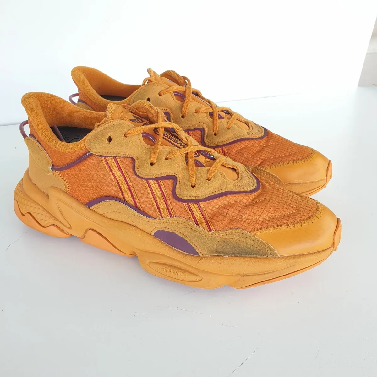 adidas Ozweggo trainers size 10 - Image 1