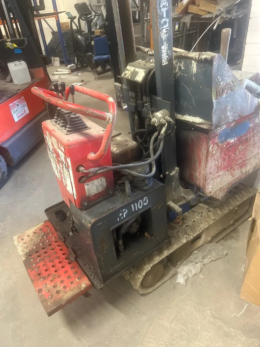 Dump truck - Image 2