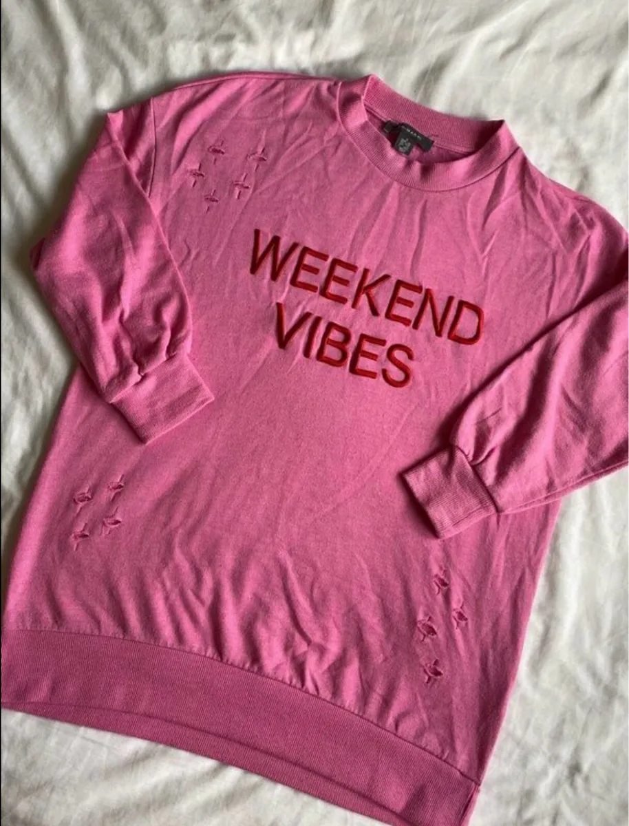 Girl’s/ Woman’s Pink Comfort Sweater Weekend - Image 4