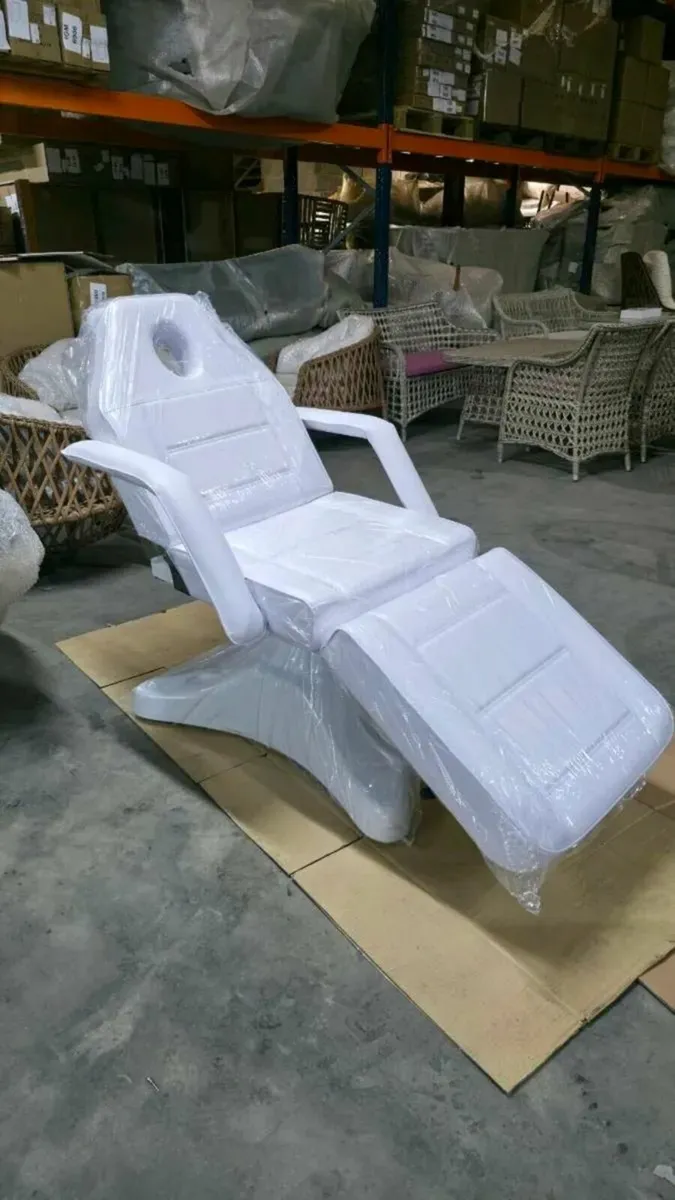 Massage table adjustable-hydraulic-beauty-treatmen - Image 1