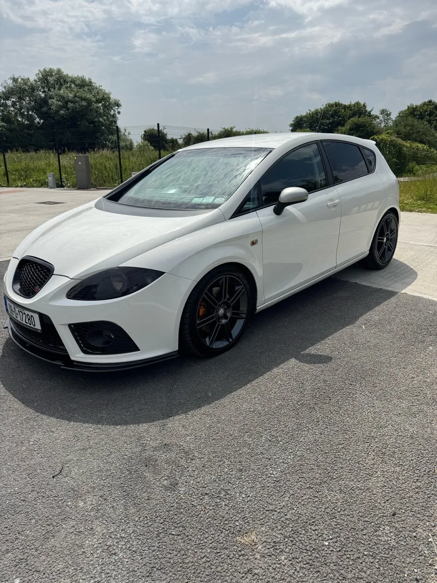 Seat Leon FR 2 litre Turbo Petrol 290BHP - Image 3