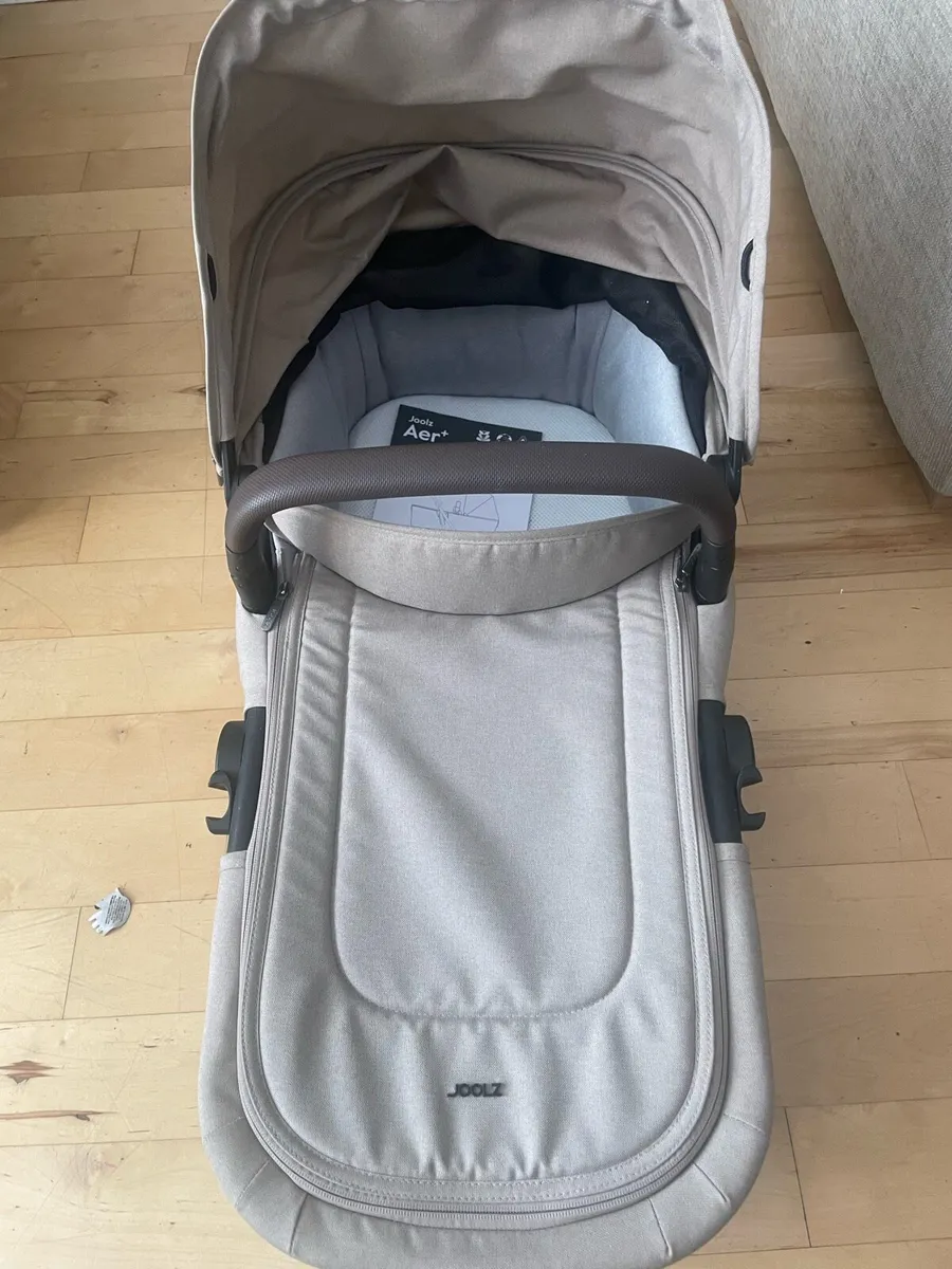 Carrycot - Image 1