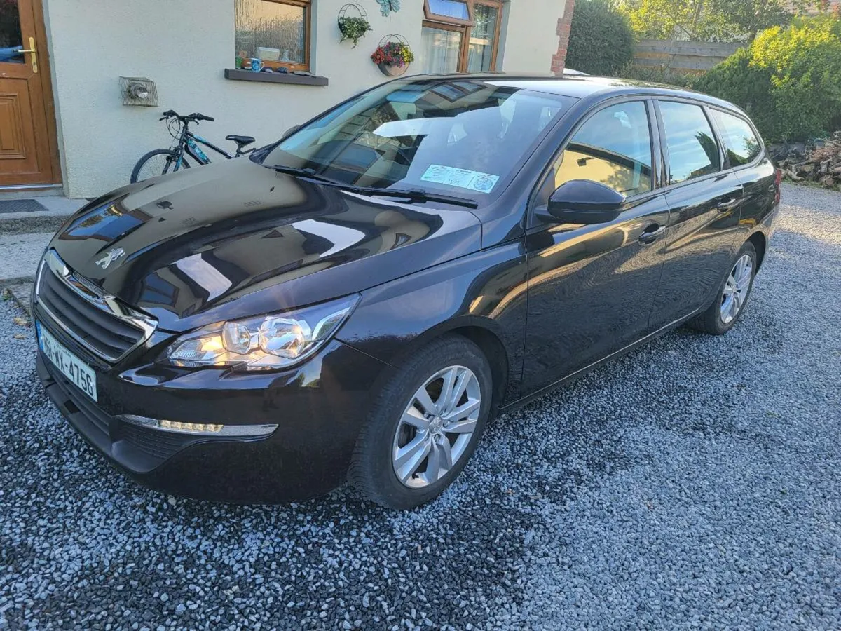 Car - Image 2