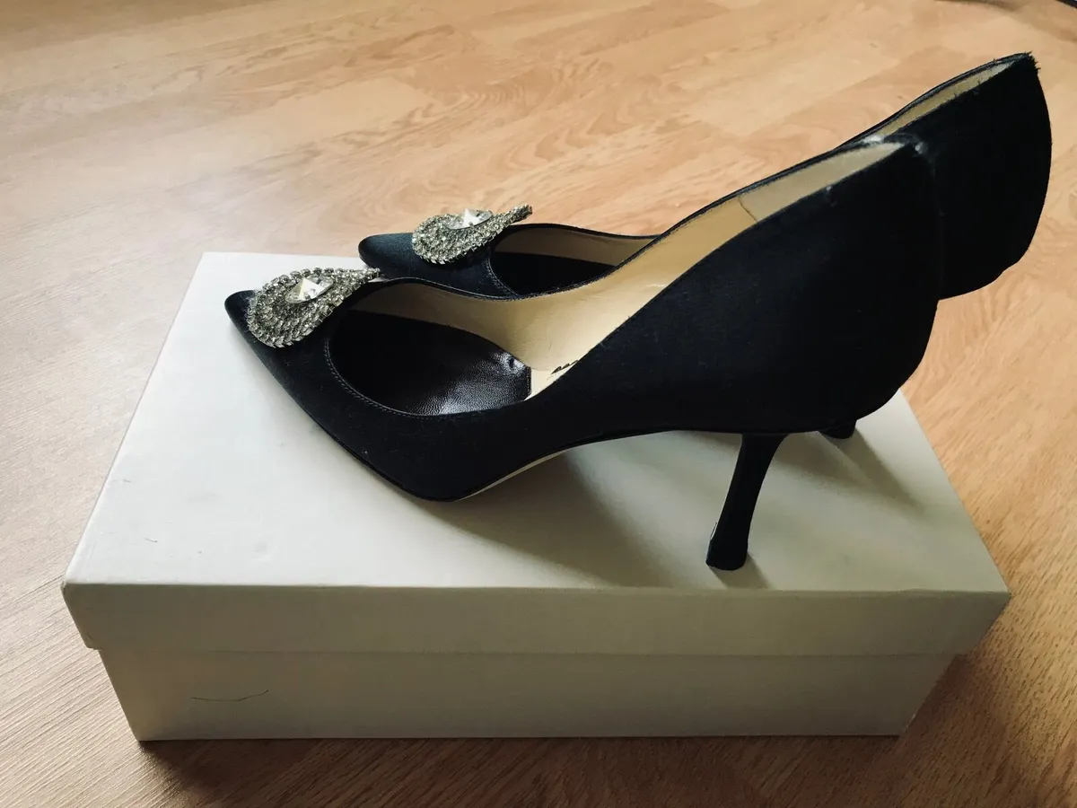 Shoes - Image 3