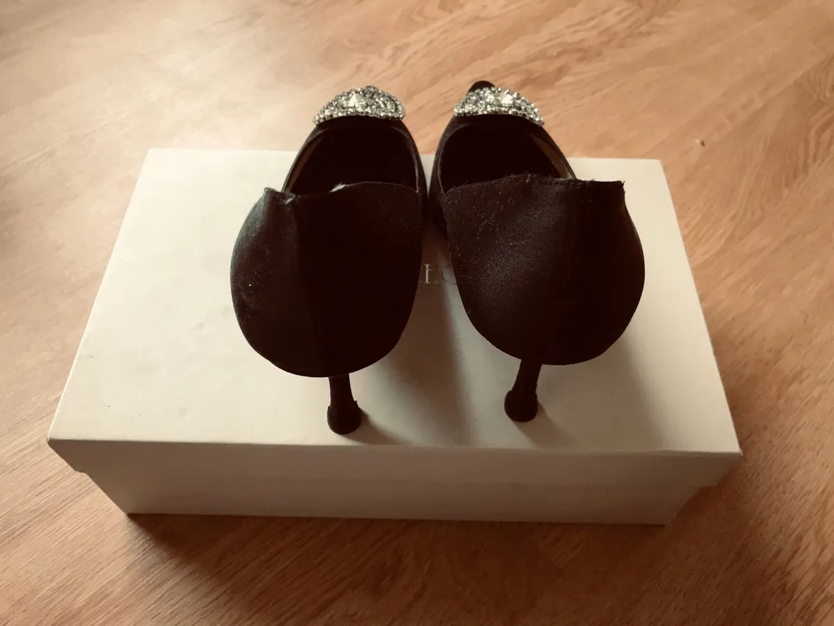Shoes - Image 4