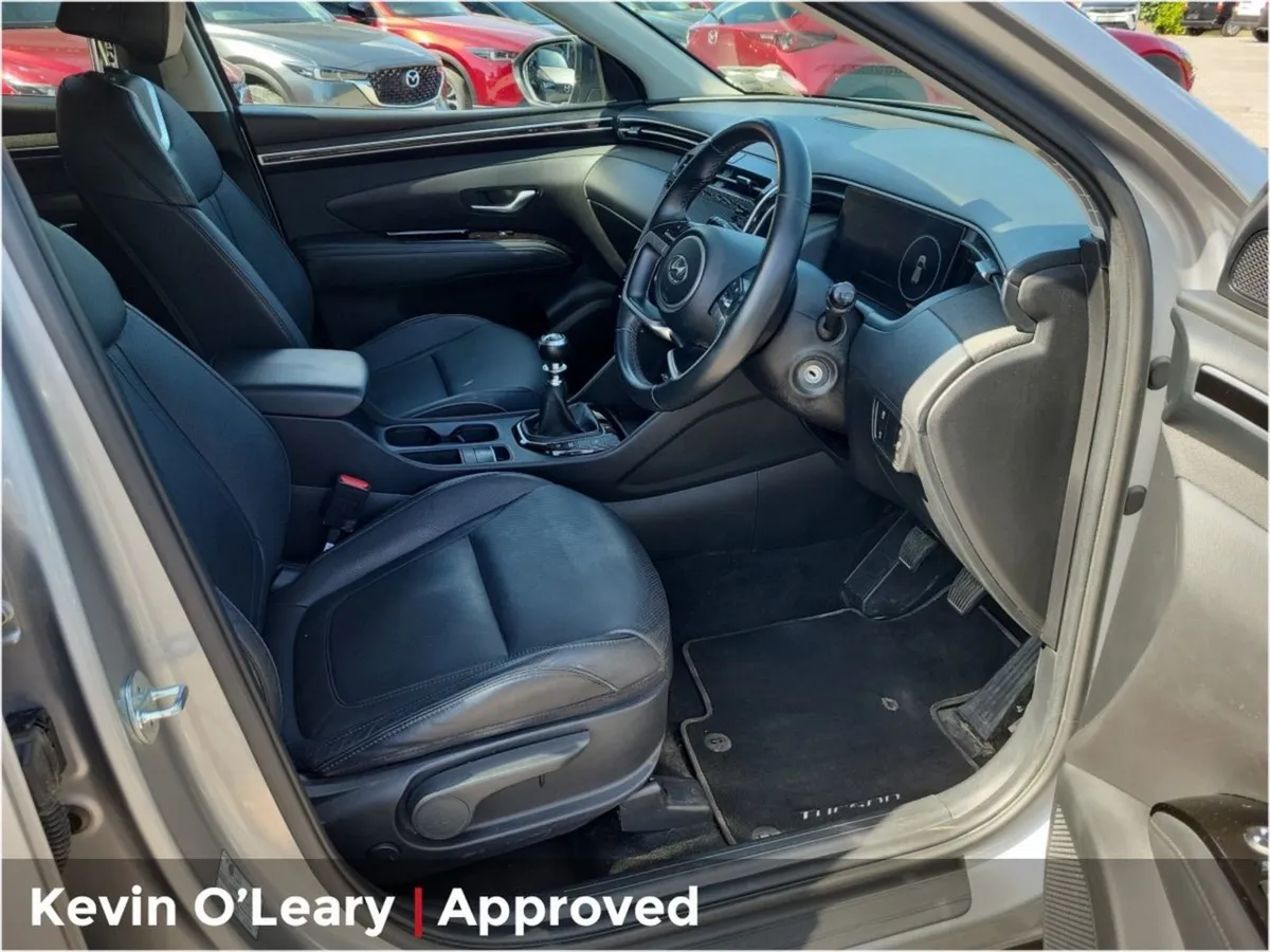 Hyundai Tucson 2WD Executive 4.6d - Image 4