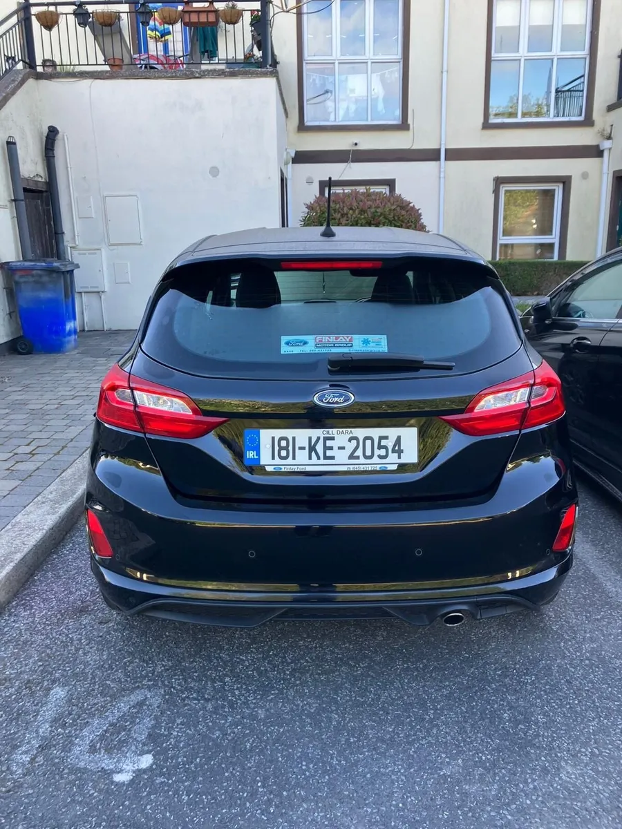 Ford Fiesta 2018 ST-Line Black - Image 2
