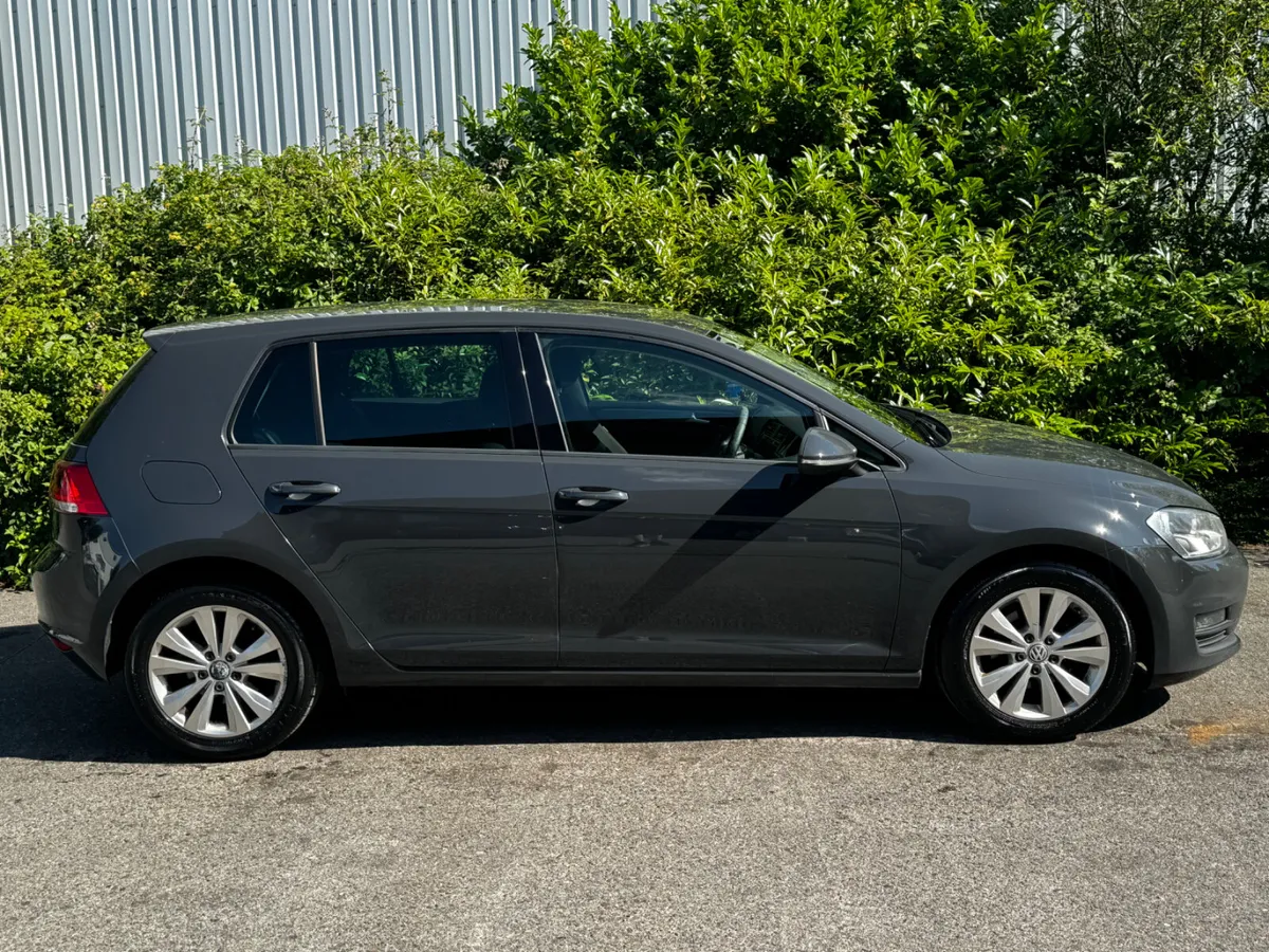 Volkswagen Golf TRENDLINE/ Tax/NCT - Image 4