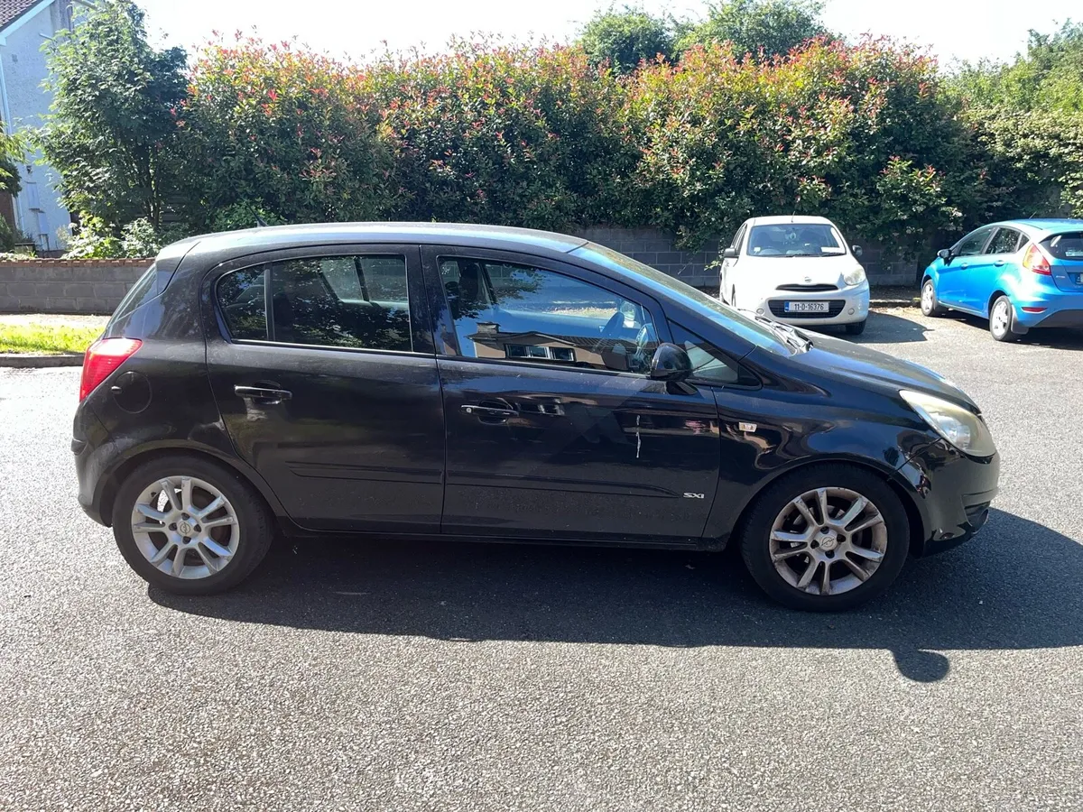 Car - Image 1