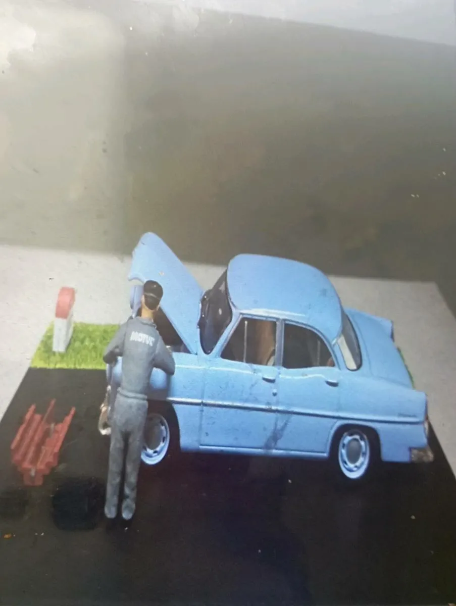 SIMCA TRIANON DIE-CAST MODLE  SCALE 1-43.. - Image 2