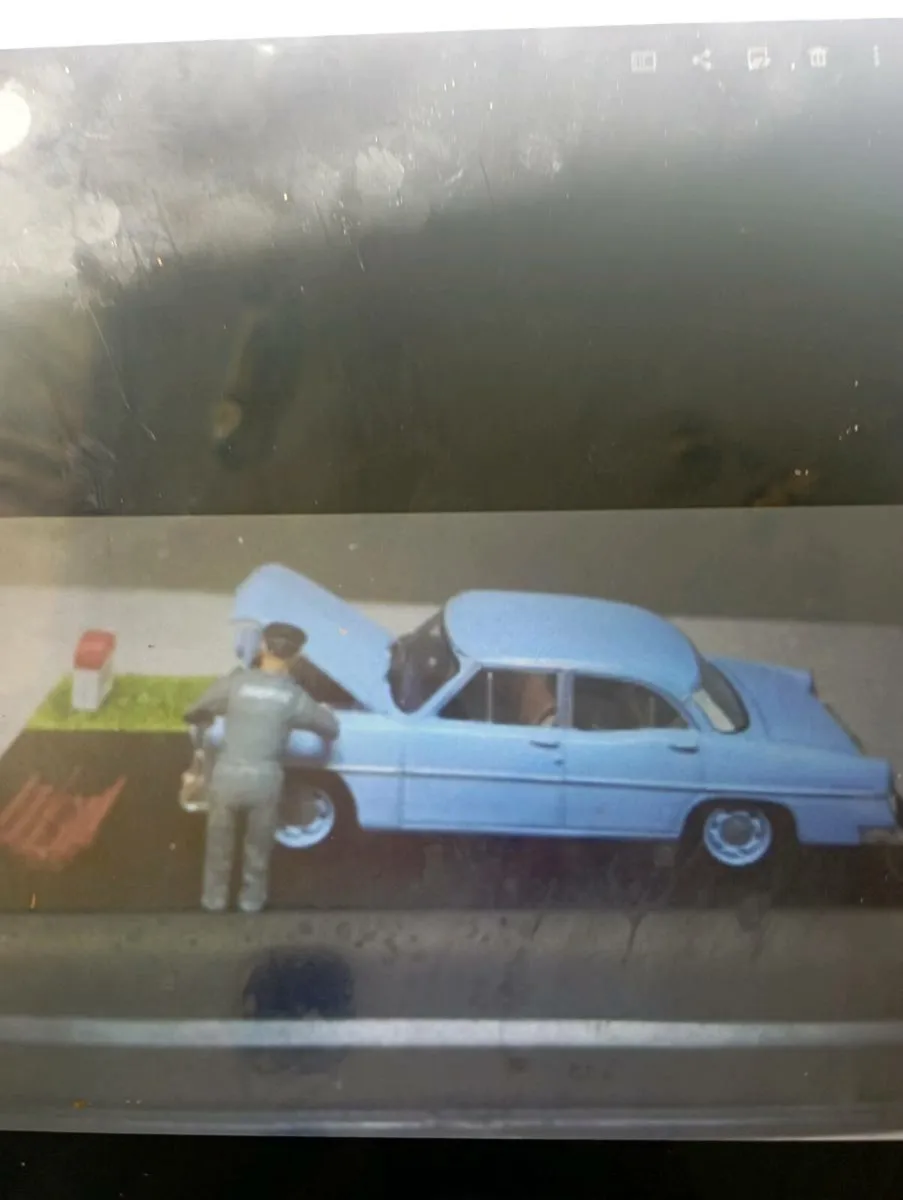 SIMCA TRIANON DIE-CAST MODLE  SCALE 1-43.. - Image 3