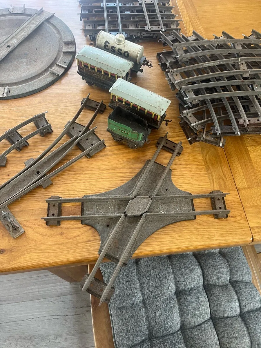 Vintage HORNBY Clockwork Model Railway - Image 3