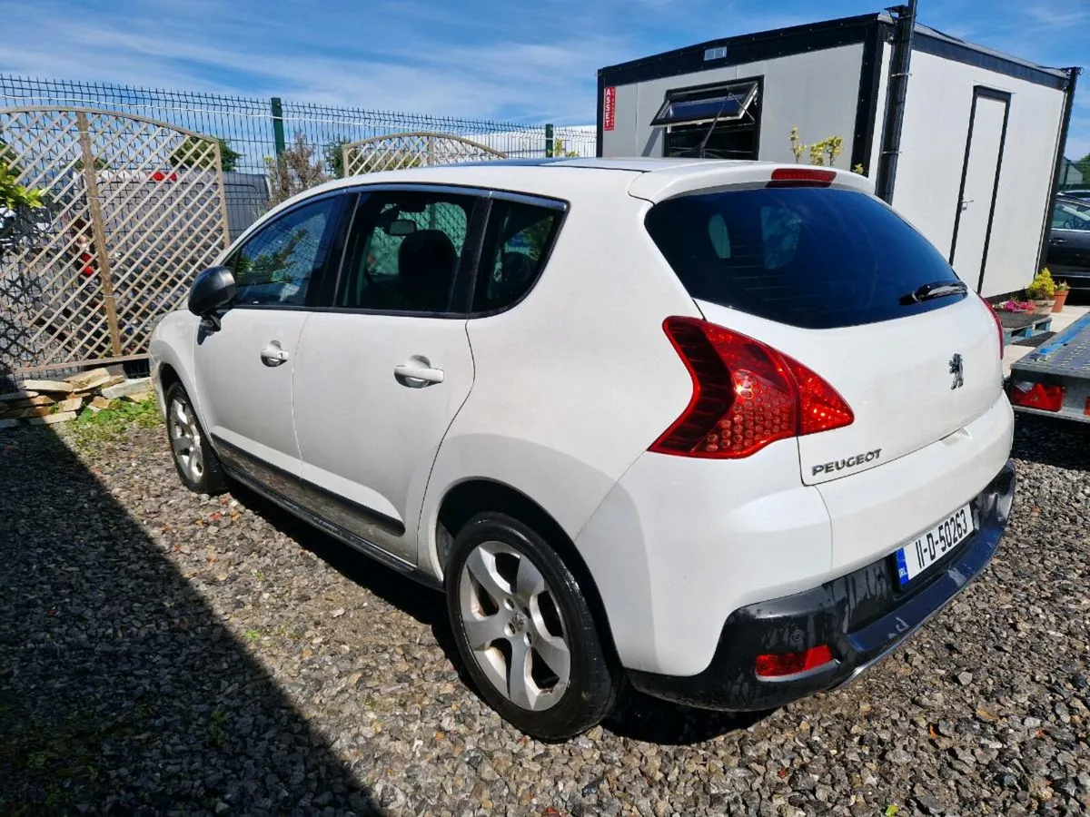 2011 Peugeot 3008 1.6 HDI Automatic - Image 3