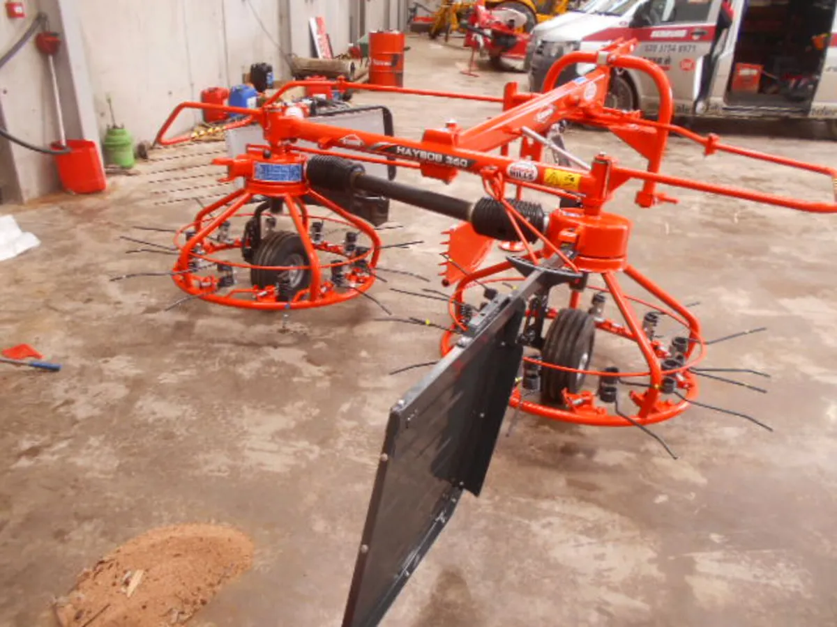 KUHN PZ360 COMBI TEDDER ROWER, 0% - Image 1