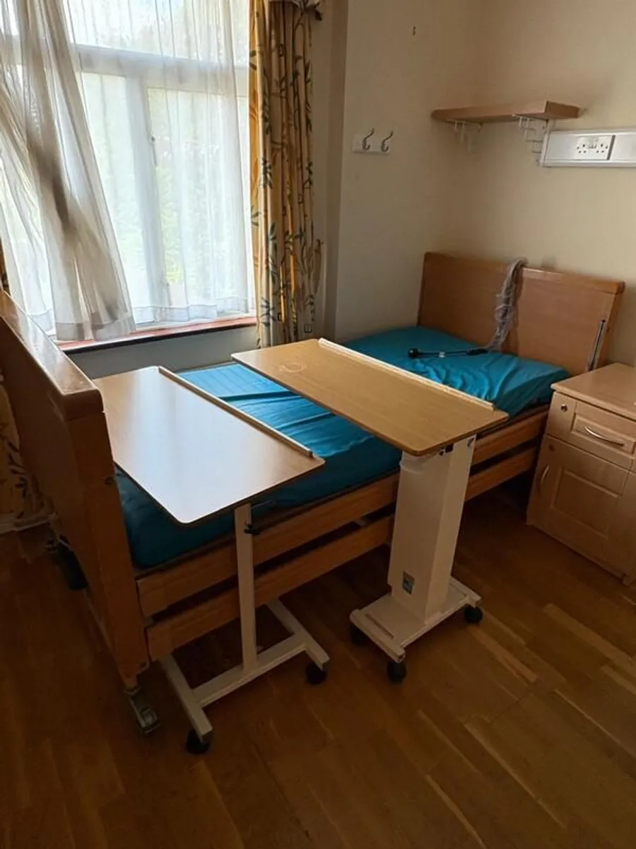 Fully serviced electric Hospital beds (including low profiling) along with remote control and medical mattress in excellent condition - Image 3