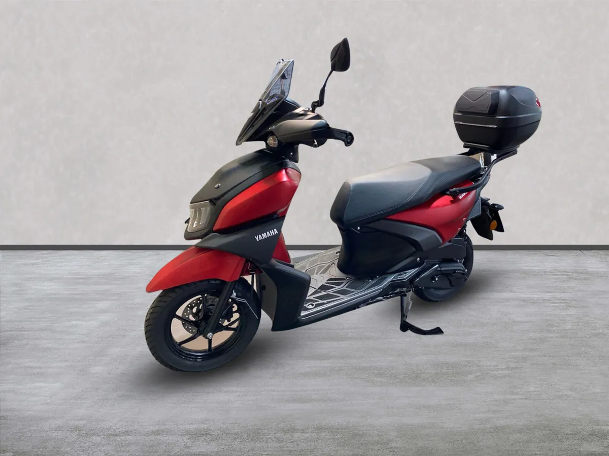 Yamaha RayZR 125cc Scooter with Extras, NI Reg - Image 4