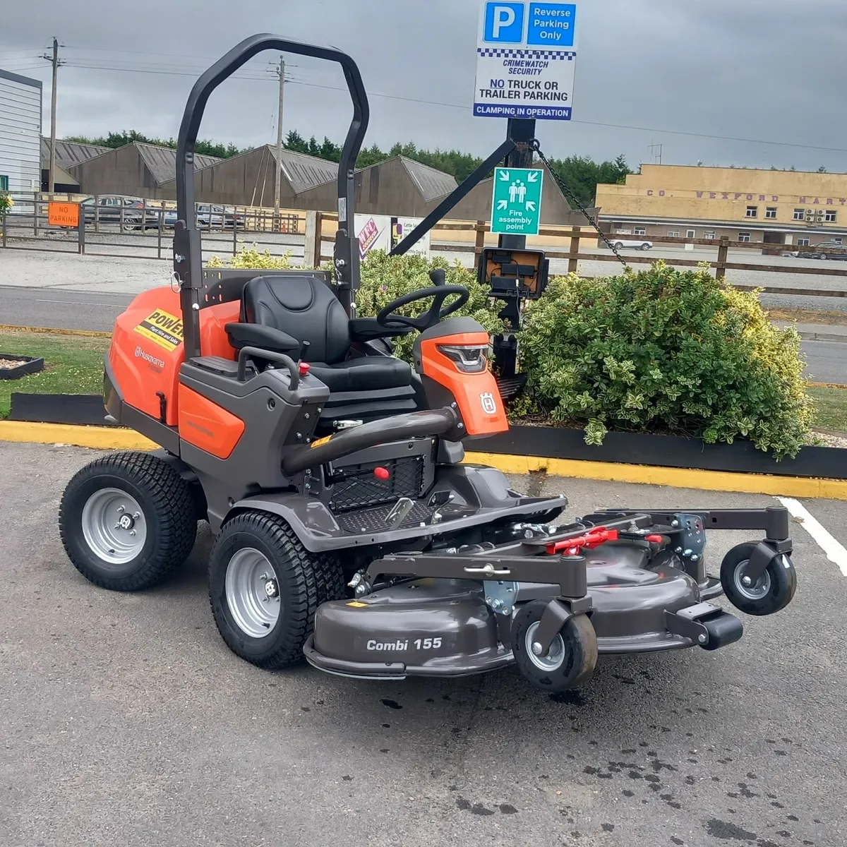 Husqvarna P520DX Commercial Diesel Mower 5ft Cut - Image 1