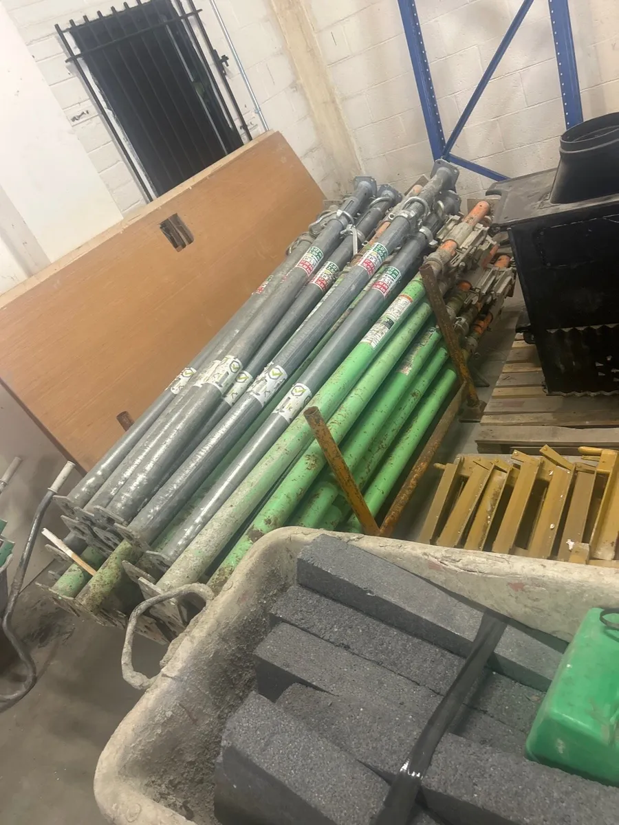 Acrow props - Image 1