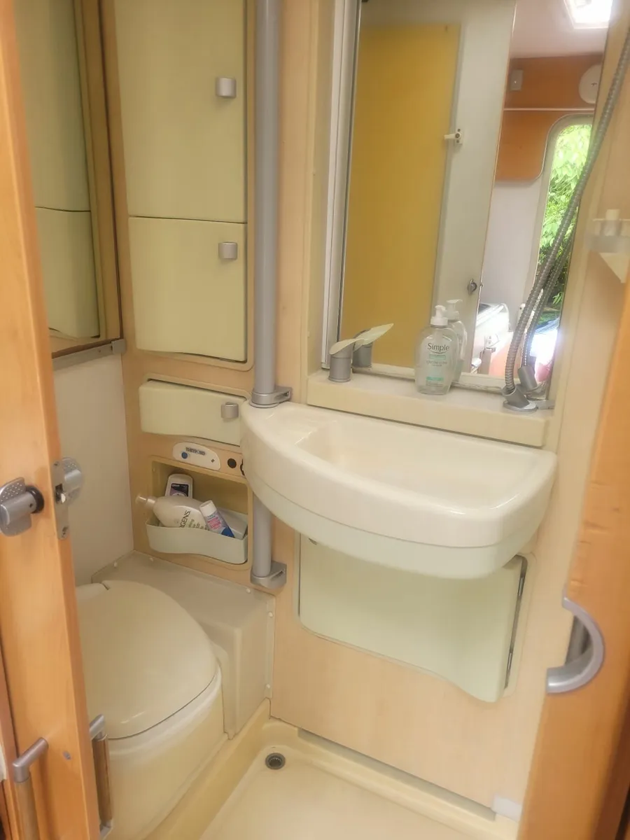 Camper Van - Image 4