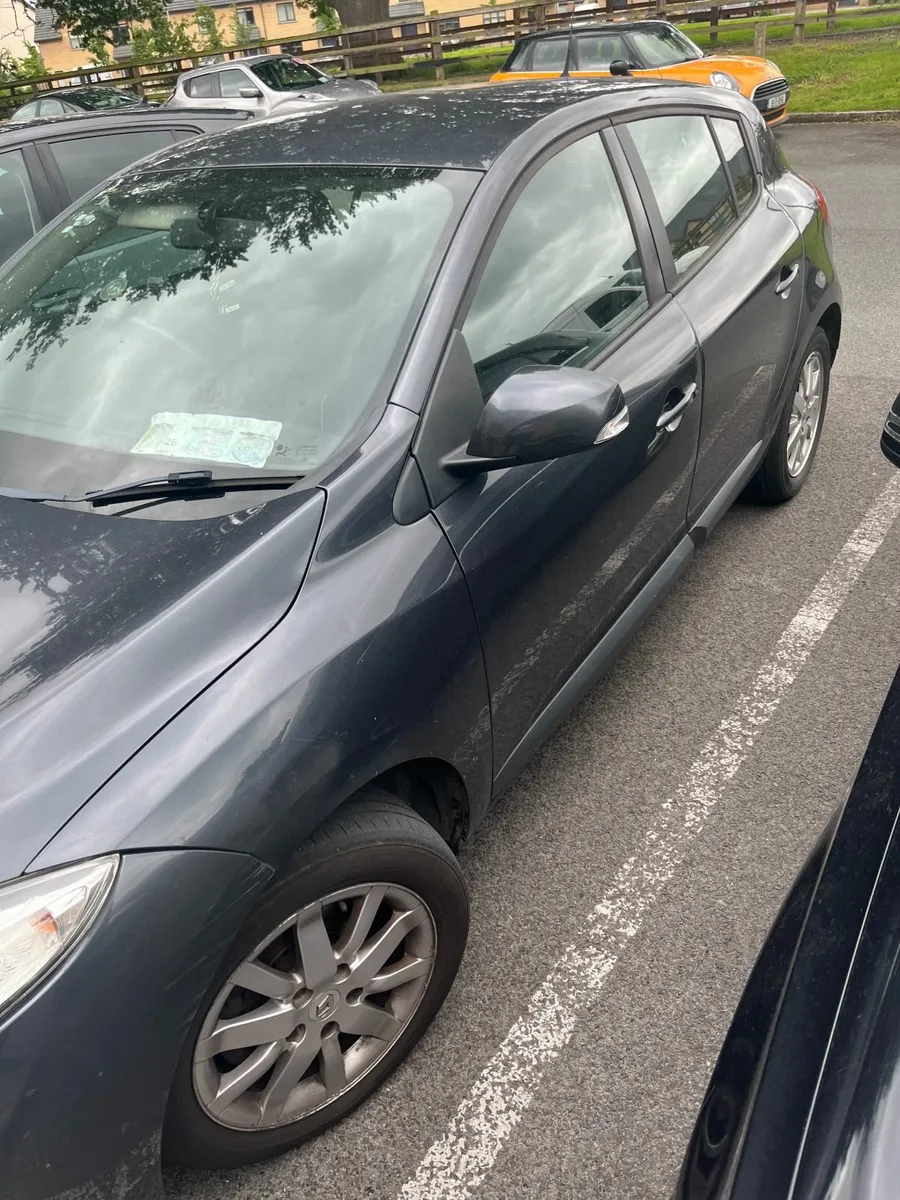 Renault Megane 2011 - Image 2