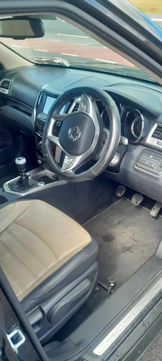 SsangYong Tivoli 2016 - Image 3