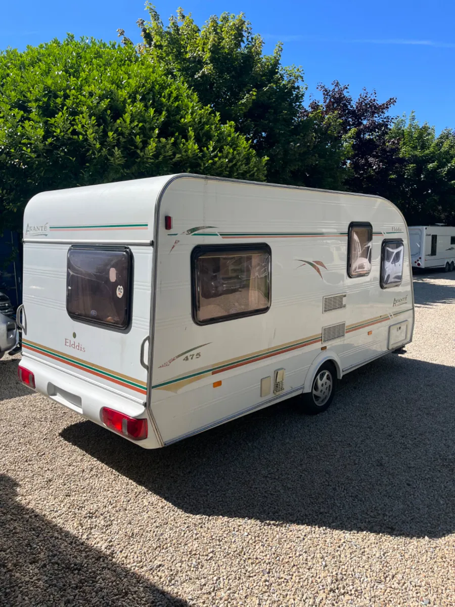 Elddis Avante 5 Berth Lightweight Caravan - Image 3