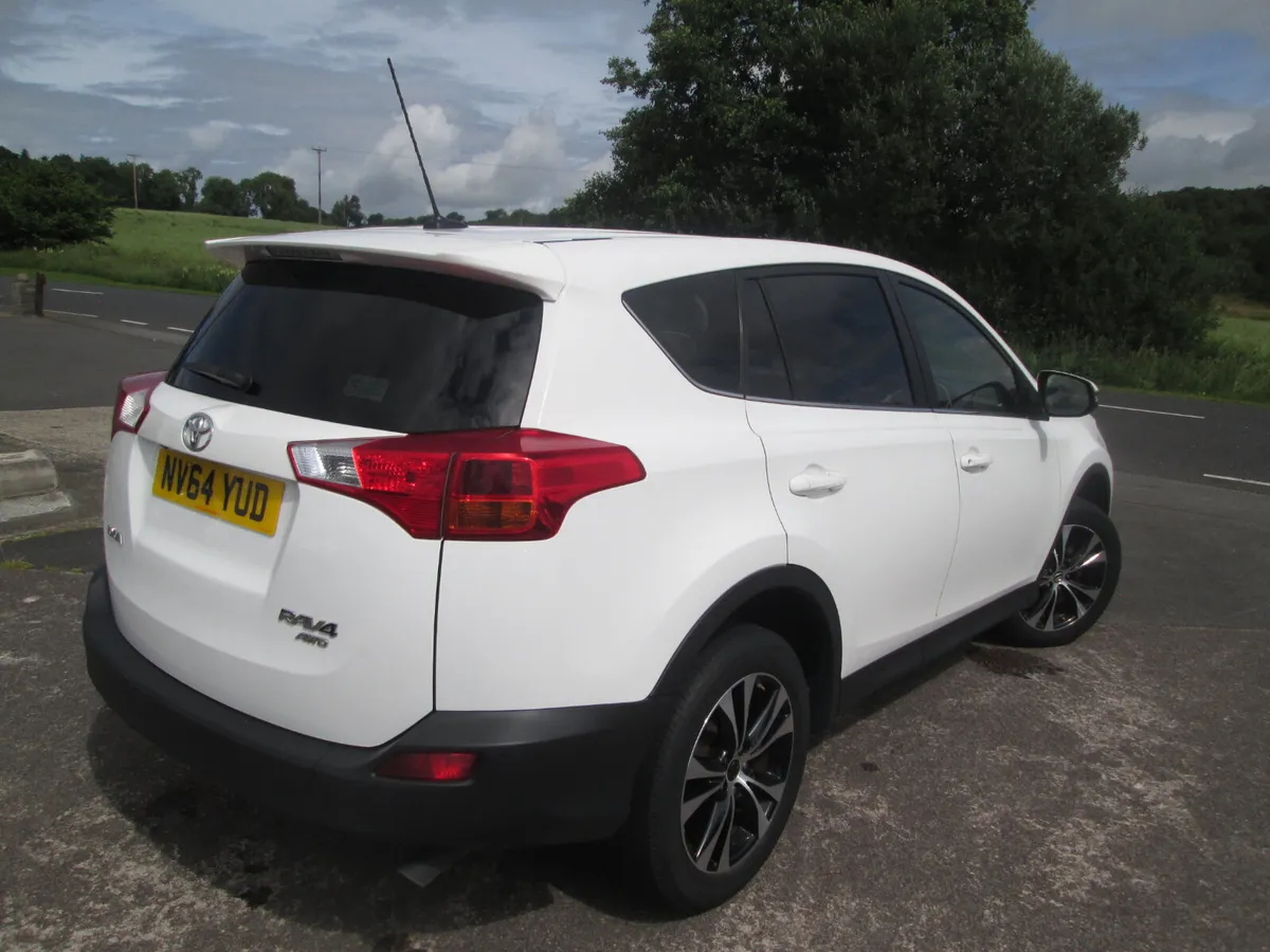 2015  TOYOTA  RAV 4  2.0  D-4D  ICON  4X4  5DR - Image 4