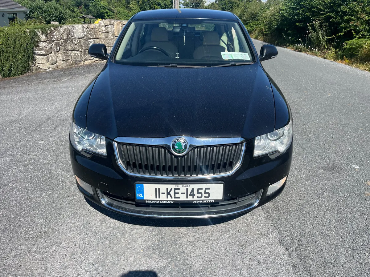 Skoda Superb 2011 2.0 140 bhp - Image 2