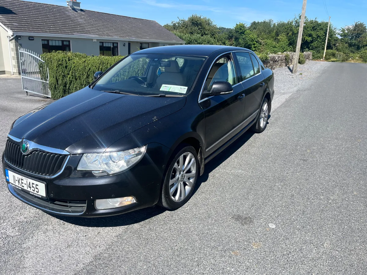 Skoda Superb 2011 2.0 140 bhp - Image 3