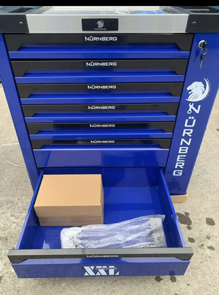 New German toolbox free delivery - Image 2