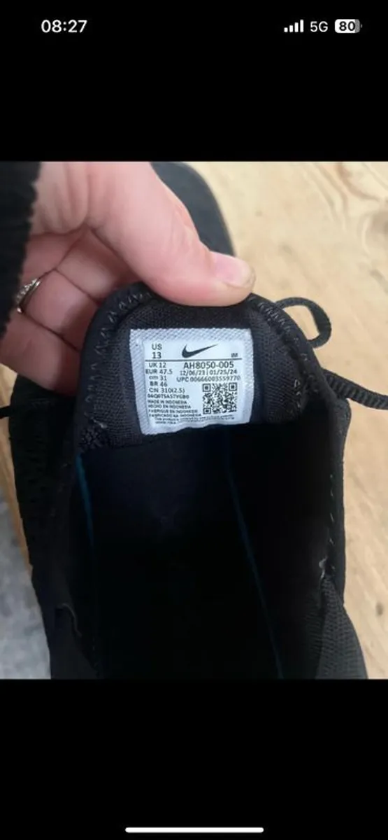 NIKE 270 trainers all black - Image 2