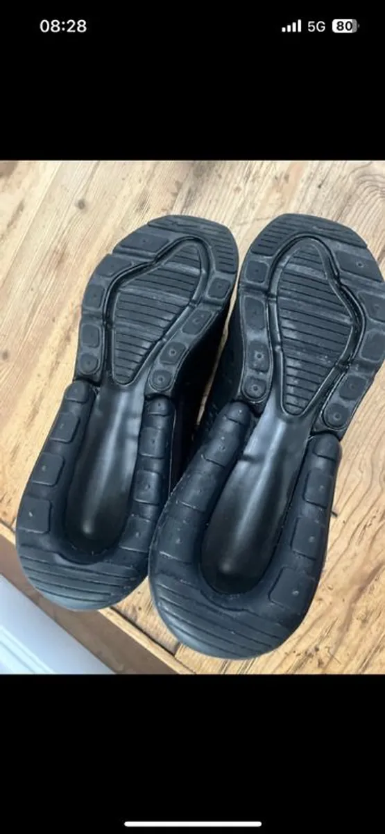 NIKE 270 trainers all black - Image 3