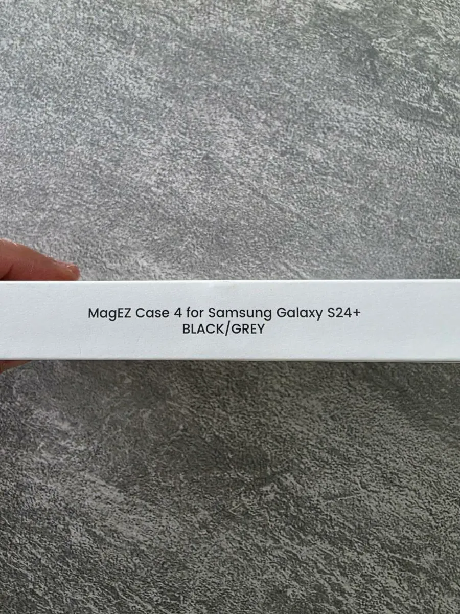 Samsung Galaxy s24 plus Phone Cover with MagSafe - Image 2