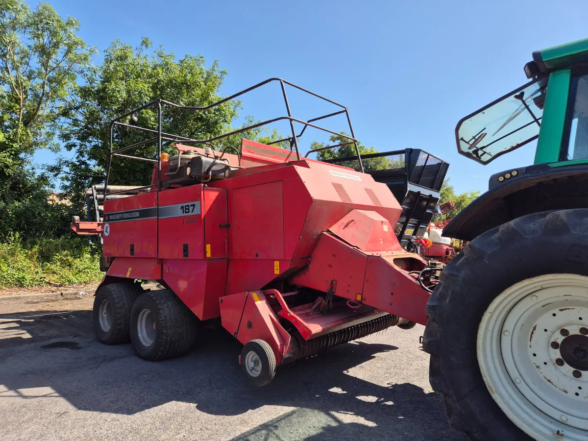 Masses Ferguson 187 baler - Image 4