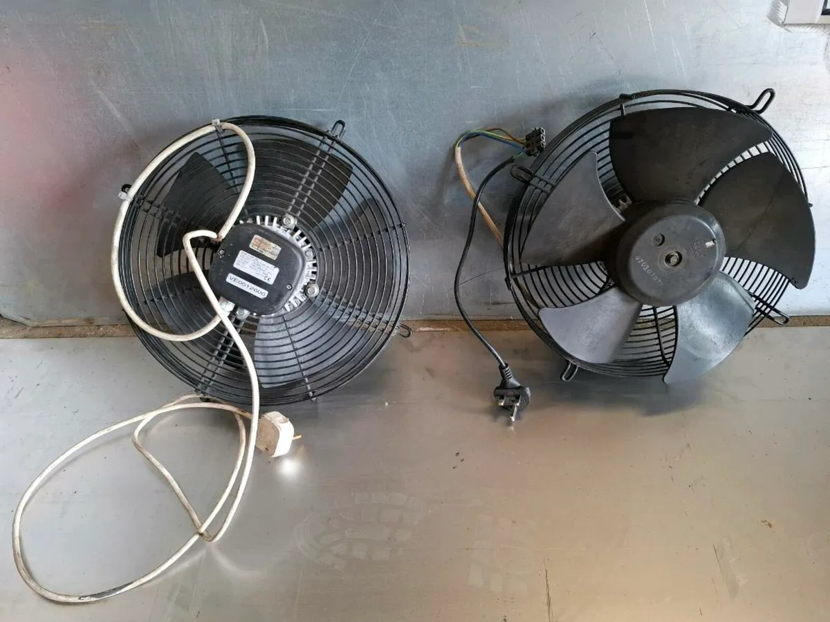 Extractor fans - Image 2