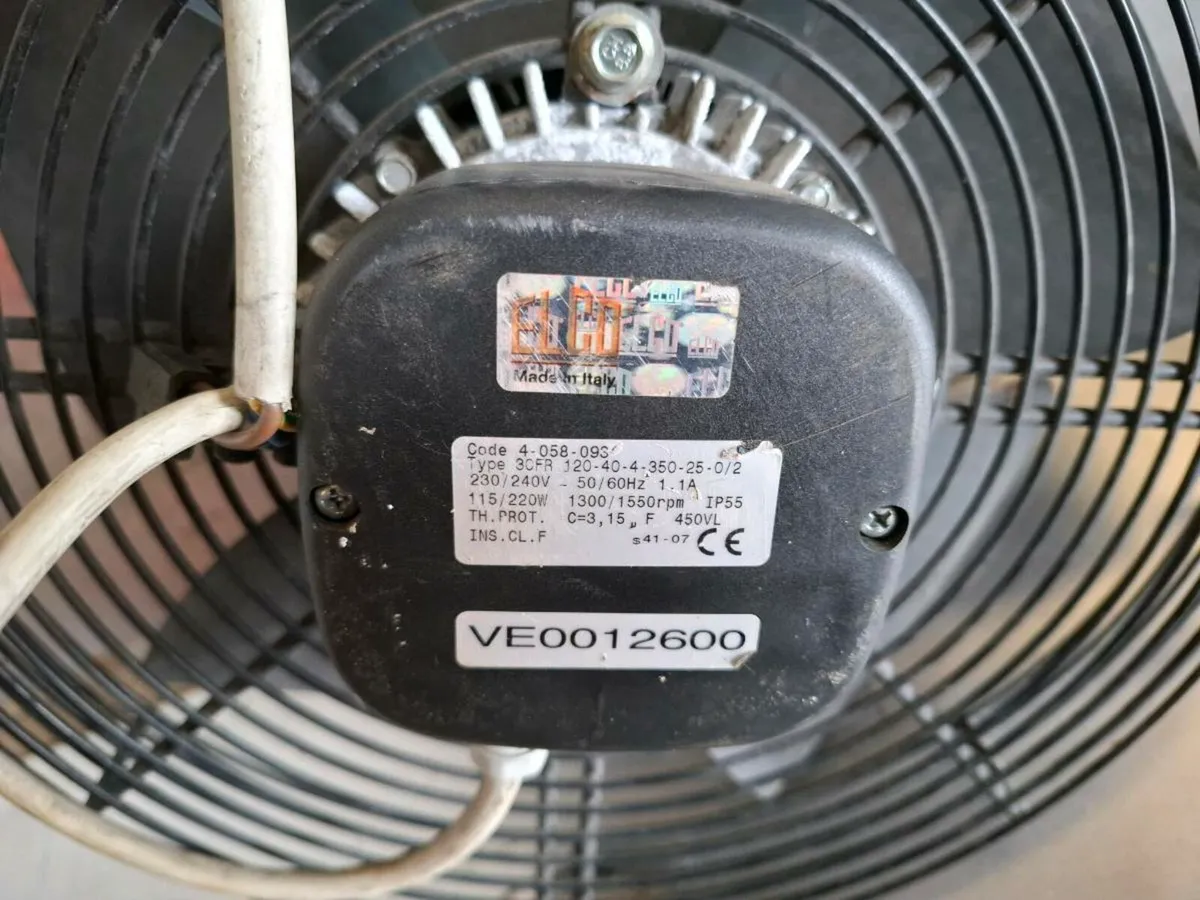 Extractor fans - Image 3
