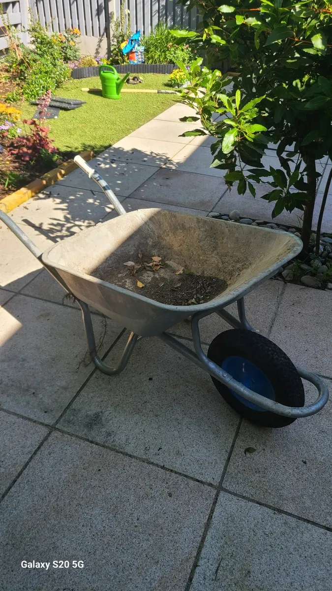 wheel barrow - Image 3