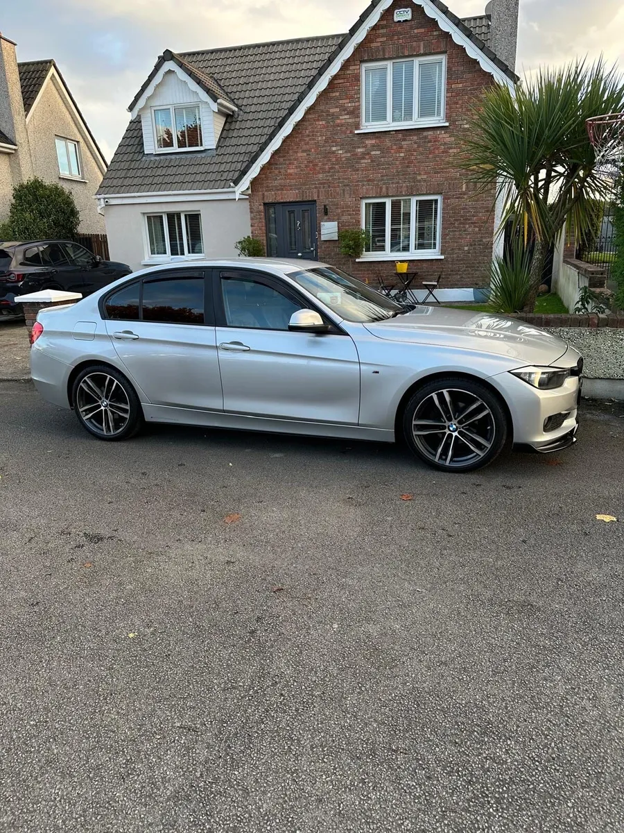 BMW 318D SE AUTO - Image 3