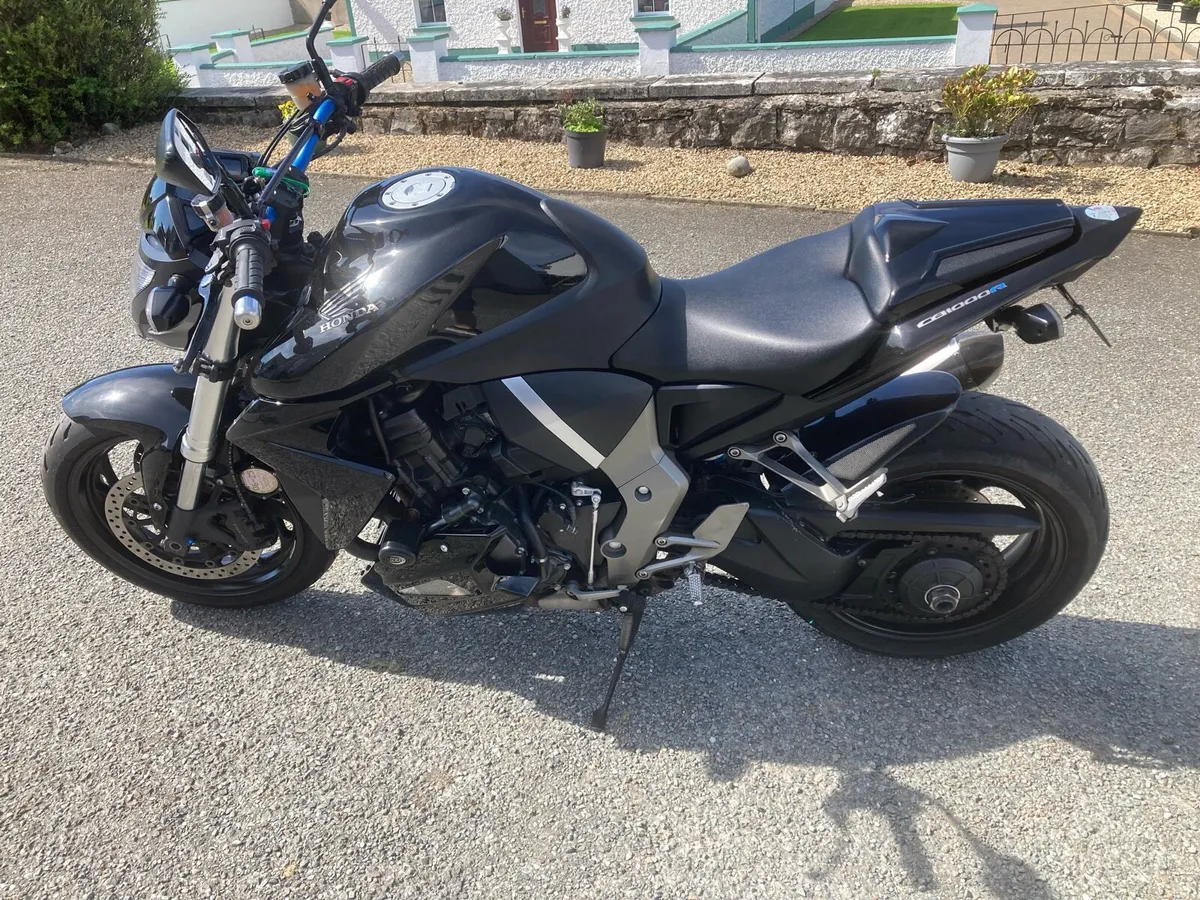 Honda cb1000r 2008 - Image 2
