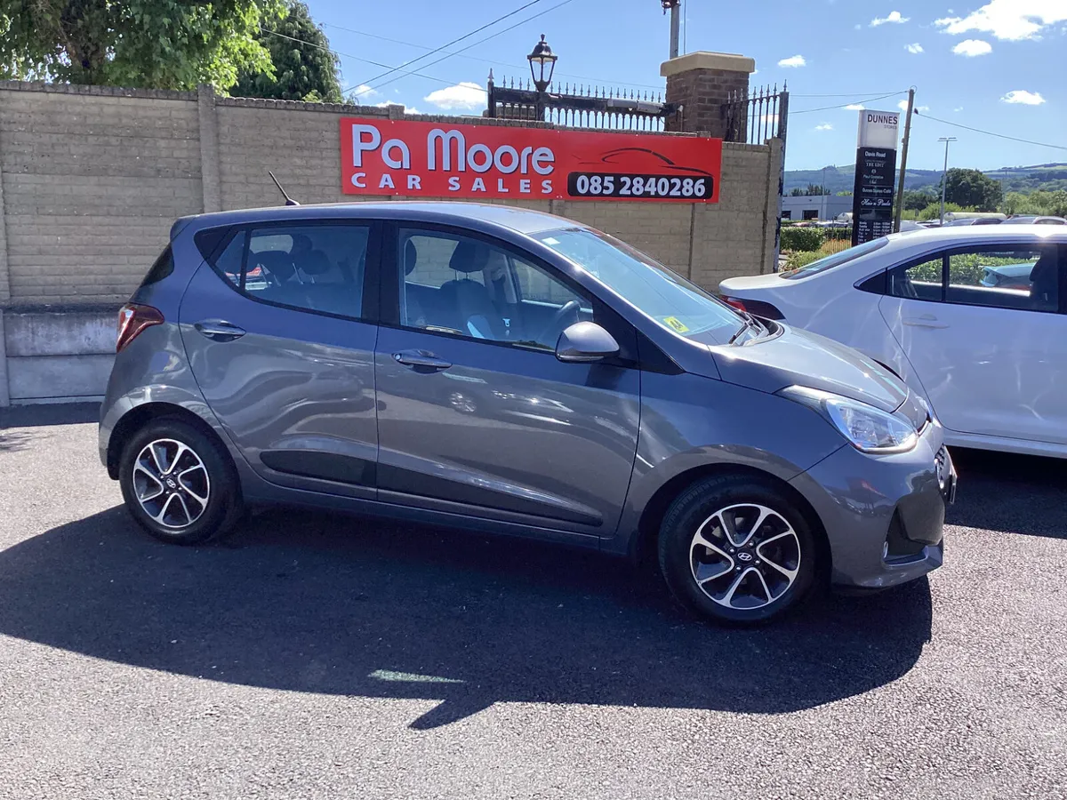 Hyundai i10 ** ONLY 56KMS - Image 3