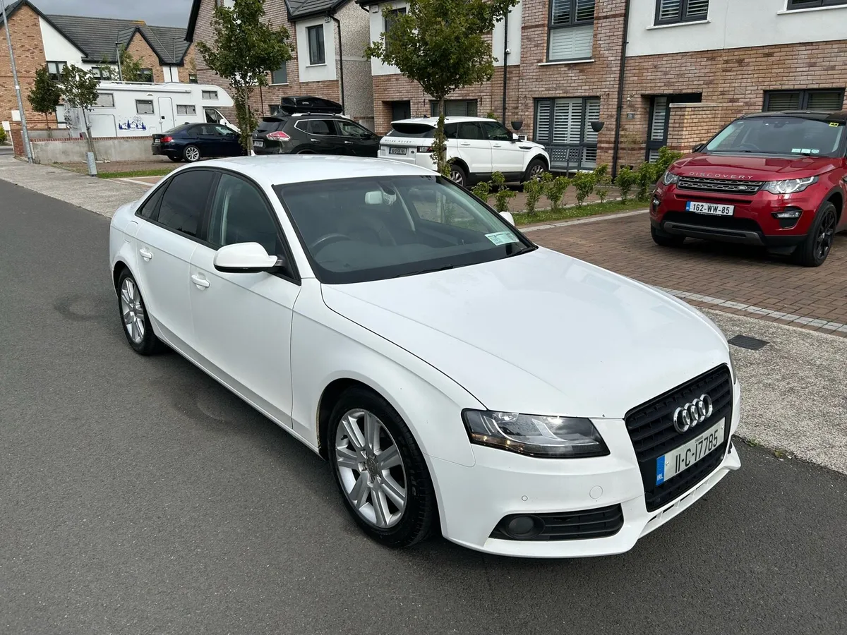 11 AUDI A4 TDI €4,950 - Image 1