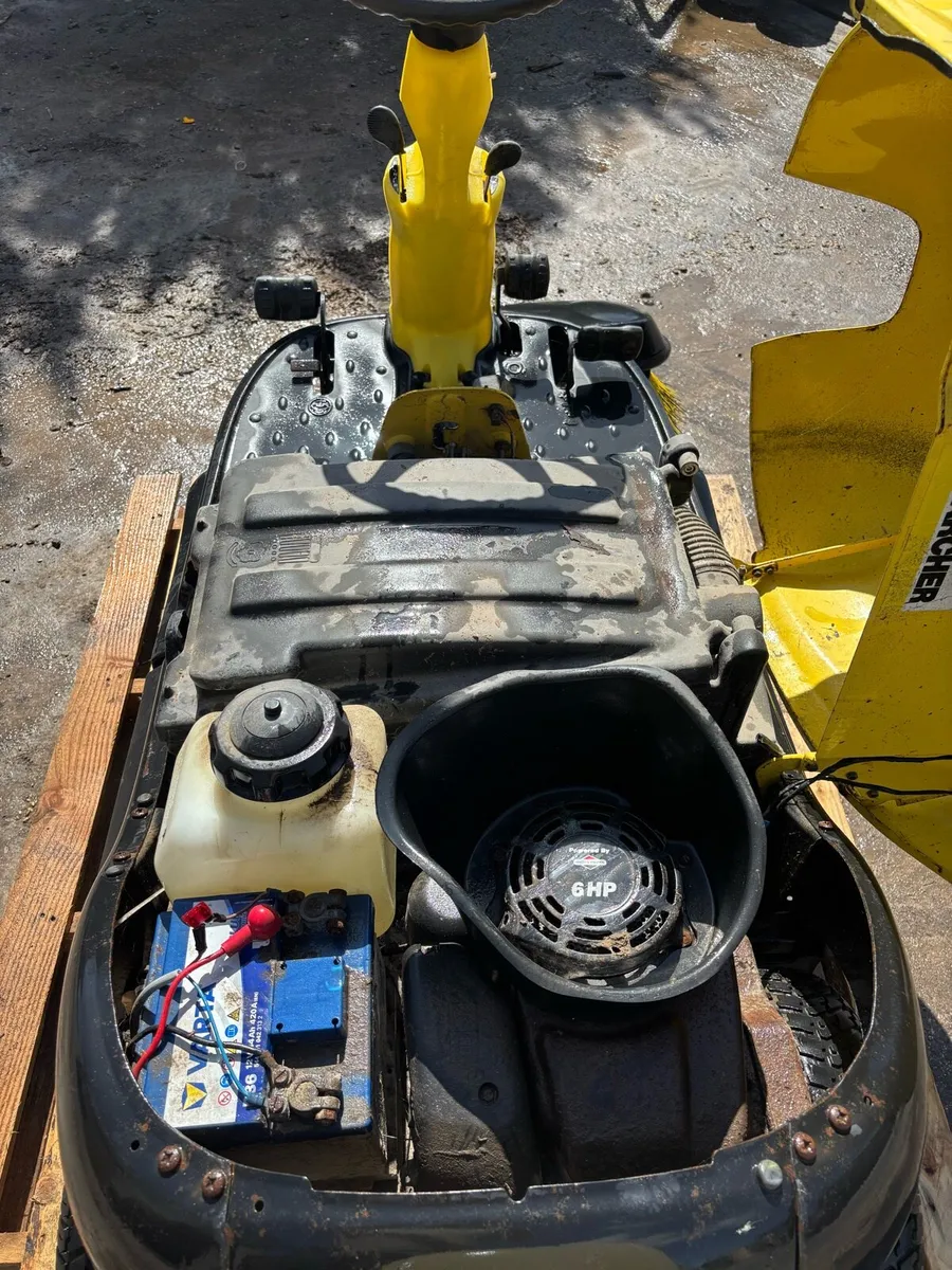 Karcher sweeper - Image 4
