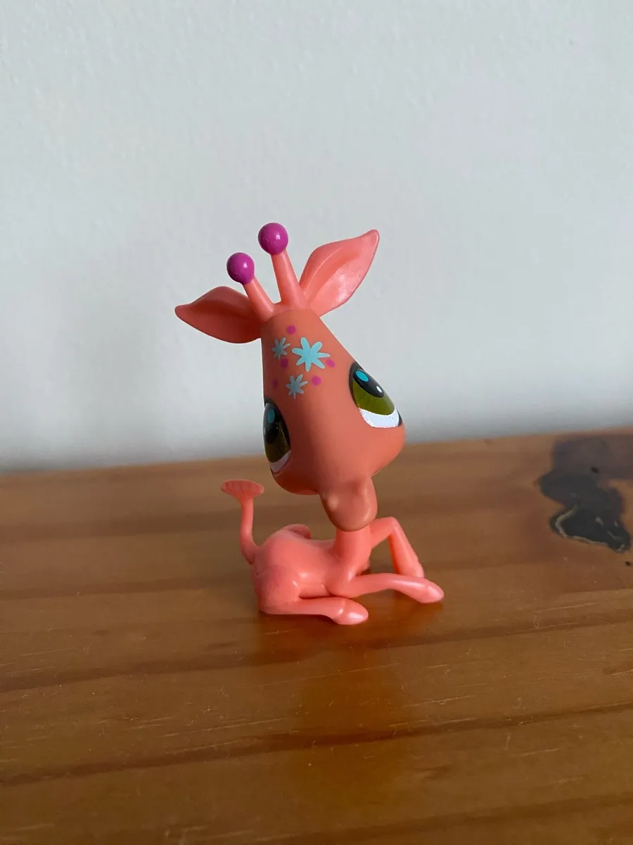 LPS Authentic Rare Littlest Pet Shop Giraffe - Image 2