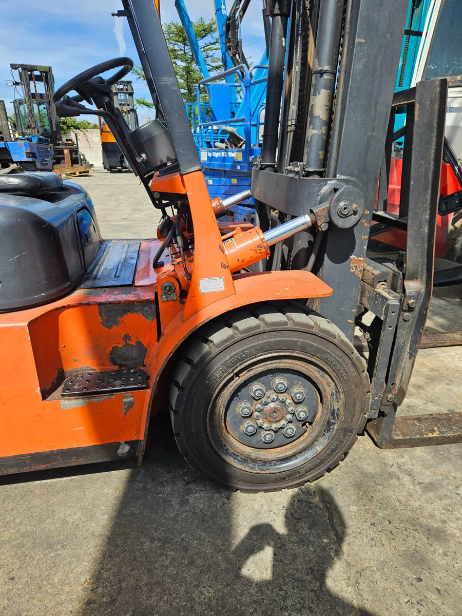 Forklift 4 Ton Diesel - Image 3