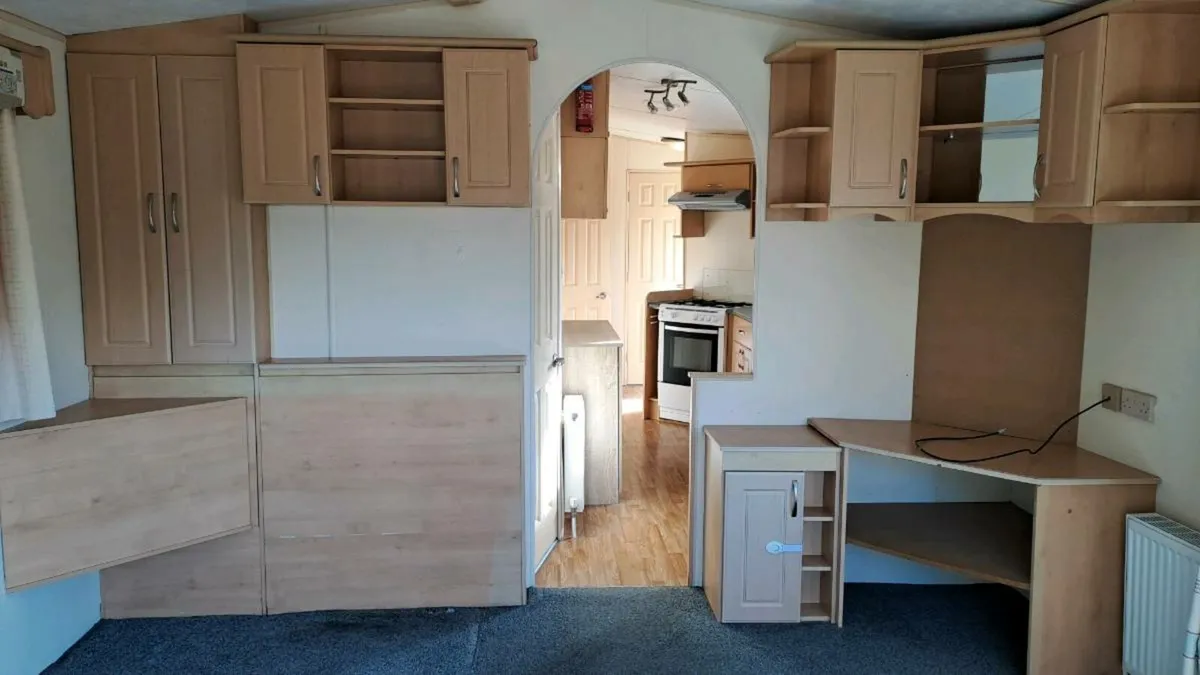 Mobile Home - Image 3